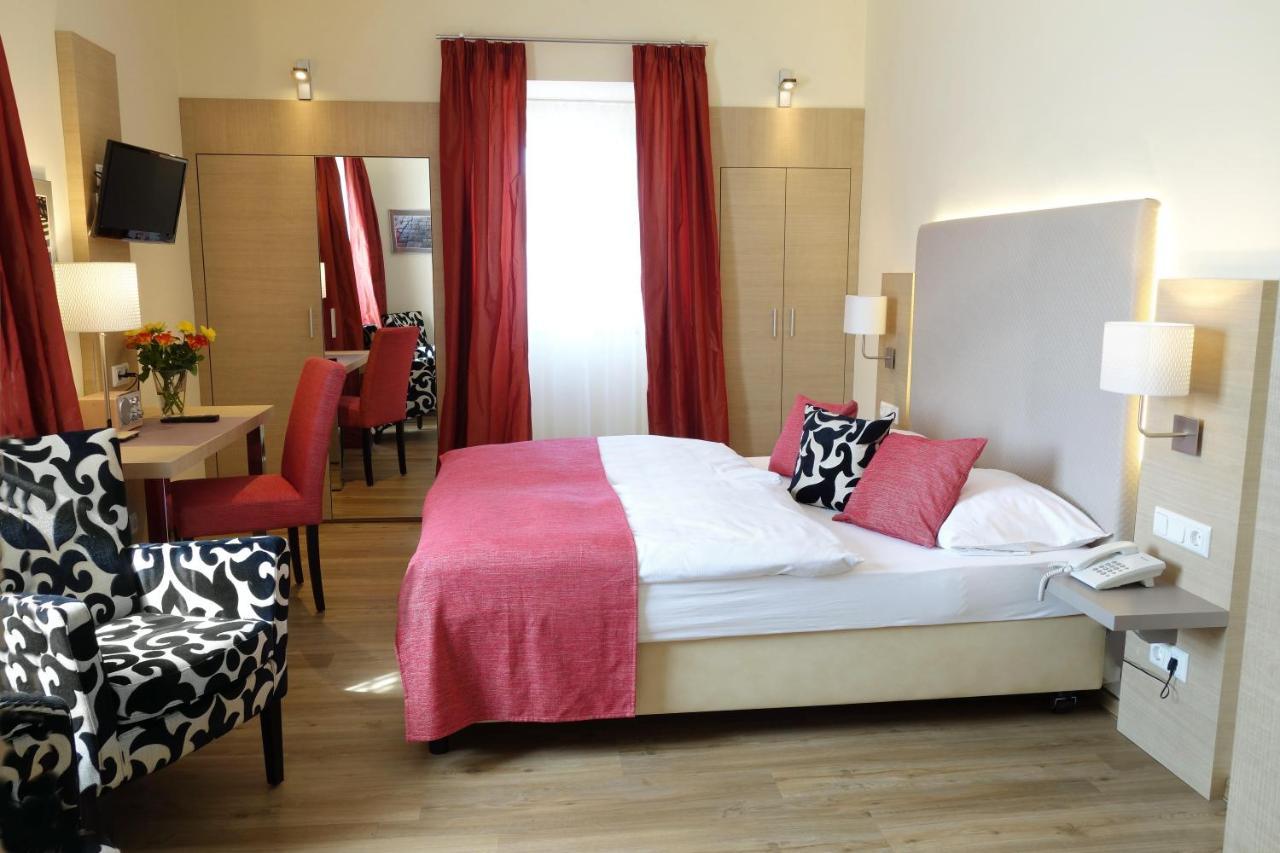 Hotel-Appartement Sonne Gersfeld Luaran gambar